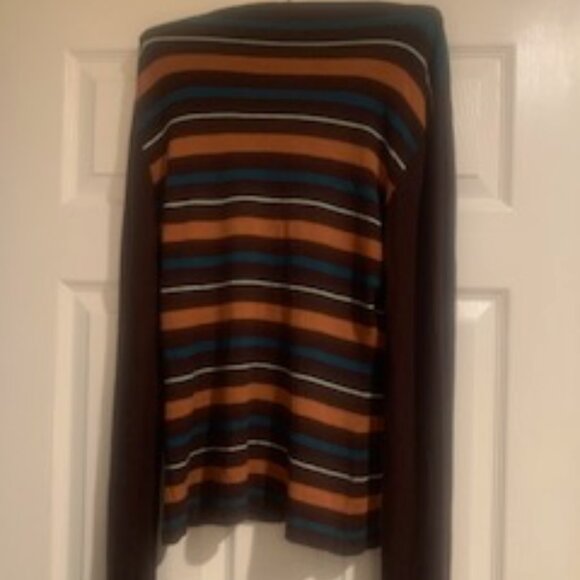 Fall Neutral V-Neck Striped Sweater - Picture 5 of 5